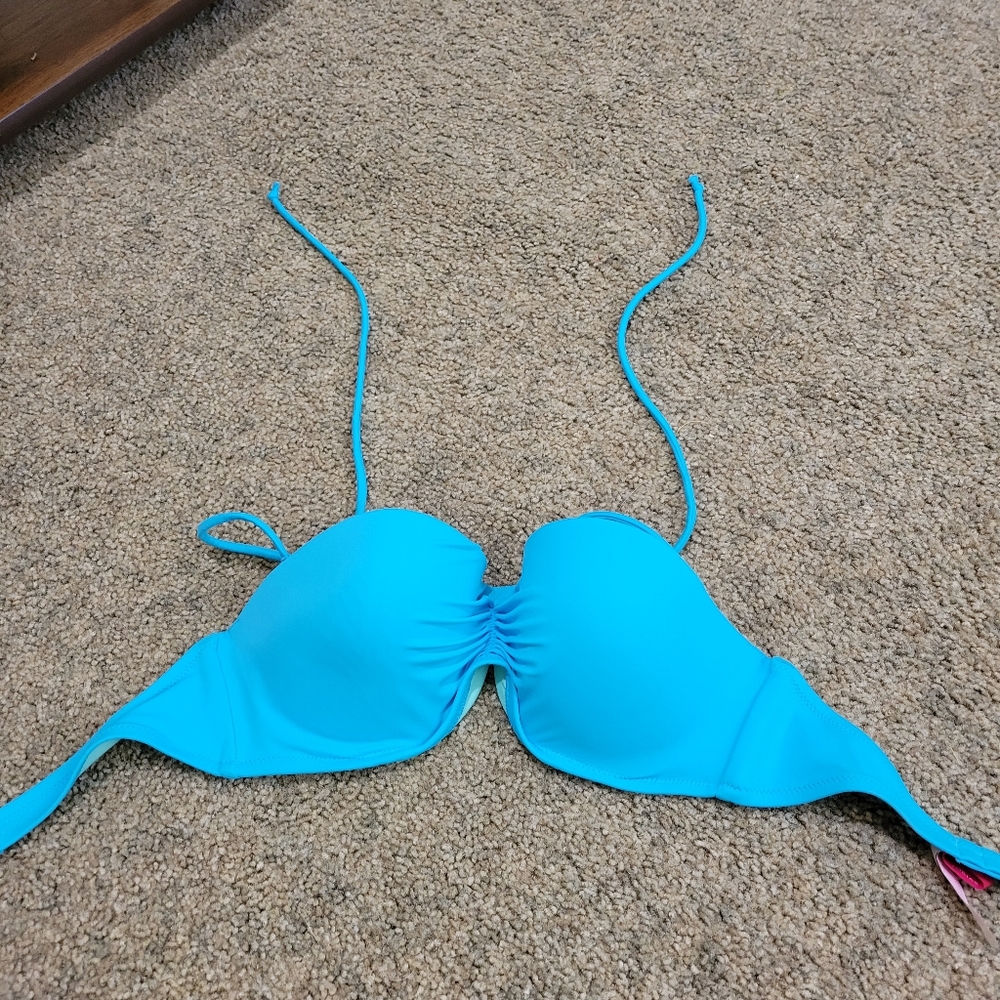 🎉5 for $5 sale!🎉Victoria's secret bikini top size 34D